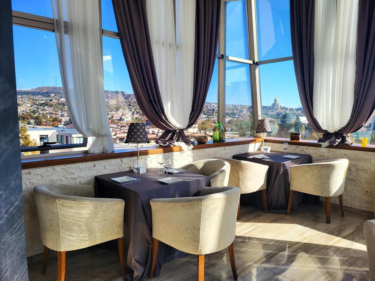 A5 Hotel Tbilisi Buitenkant foto